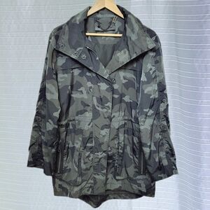 The Fillmore Anorak Jacket Parka Style Windbreaker Camo Grayish Green Women's M